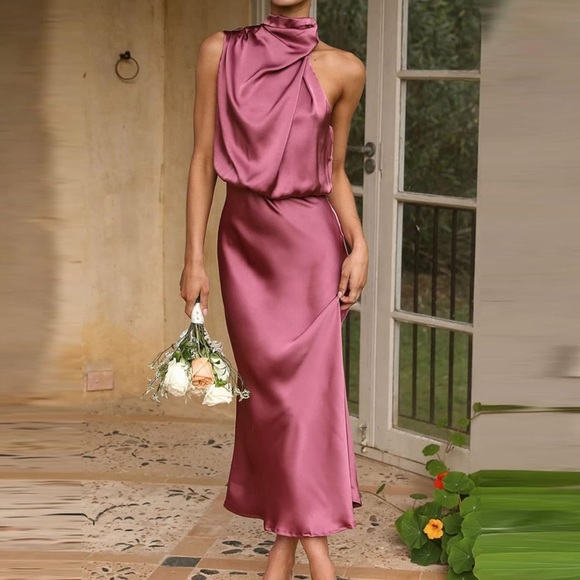 Dresses & Skirts - Women's Evening Maxi Dress Sleeveless Halter Neck  Elastic Waist  NWOT sz MED